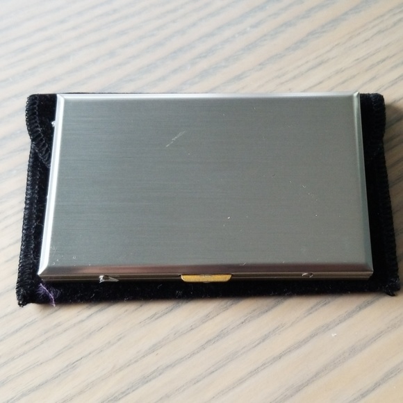 NWT Kyle McKeown Design Metal Card Case - Picture 6 of 7